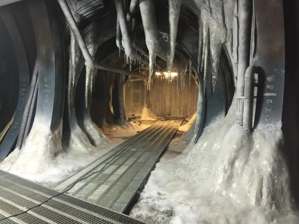 Expanse Season 2 ice tunnel